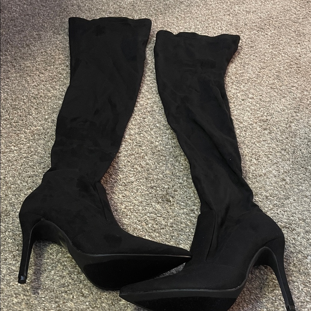 Elegant Black Women's Knee-High Boots